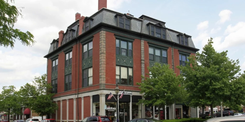 central-sq-stoneham-exterior2