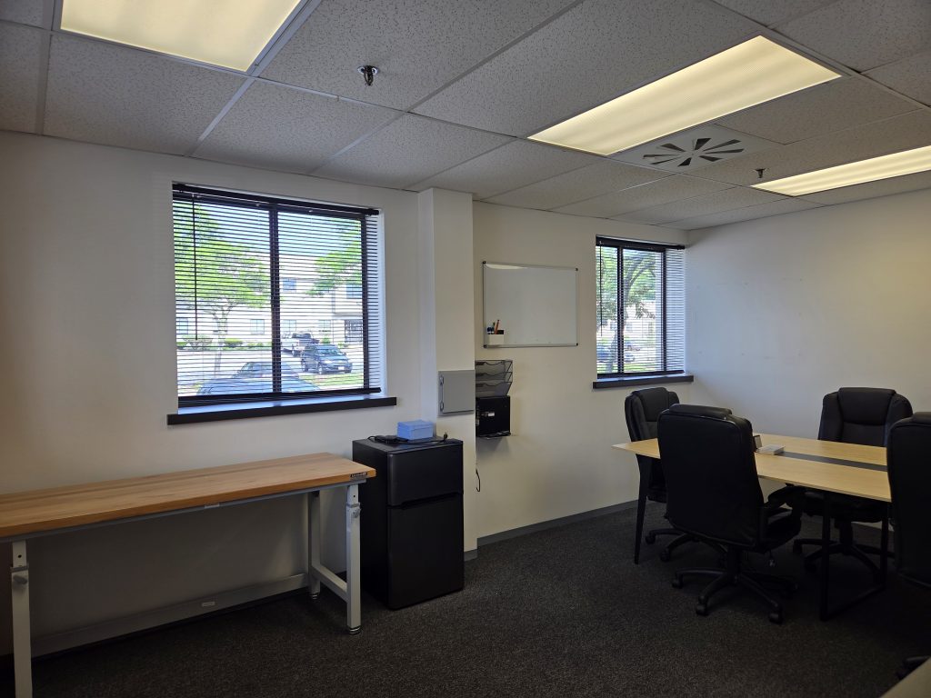 25-K Olympia Ave-#700 Conf.-Office 2