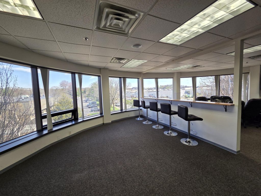 18 Commerce Way Ste 3000 Creative Area 4-15-26